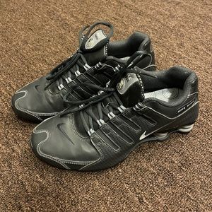 Nike shox women’s 8.5